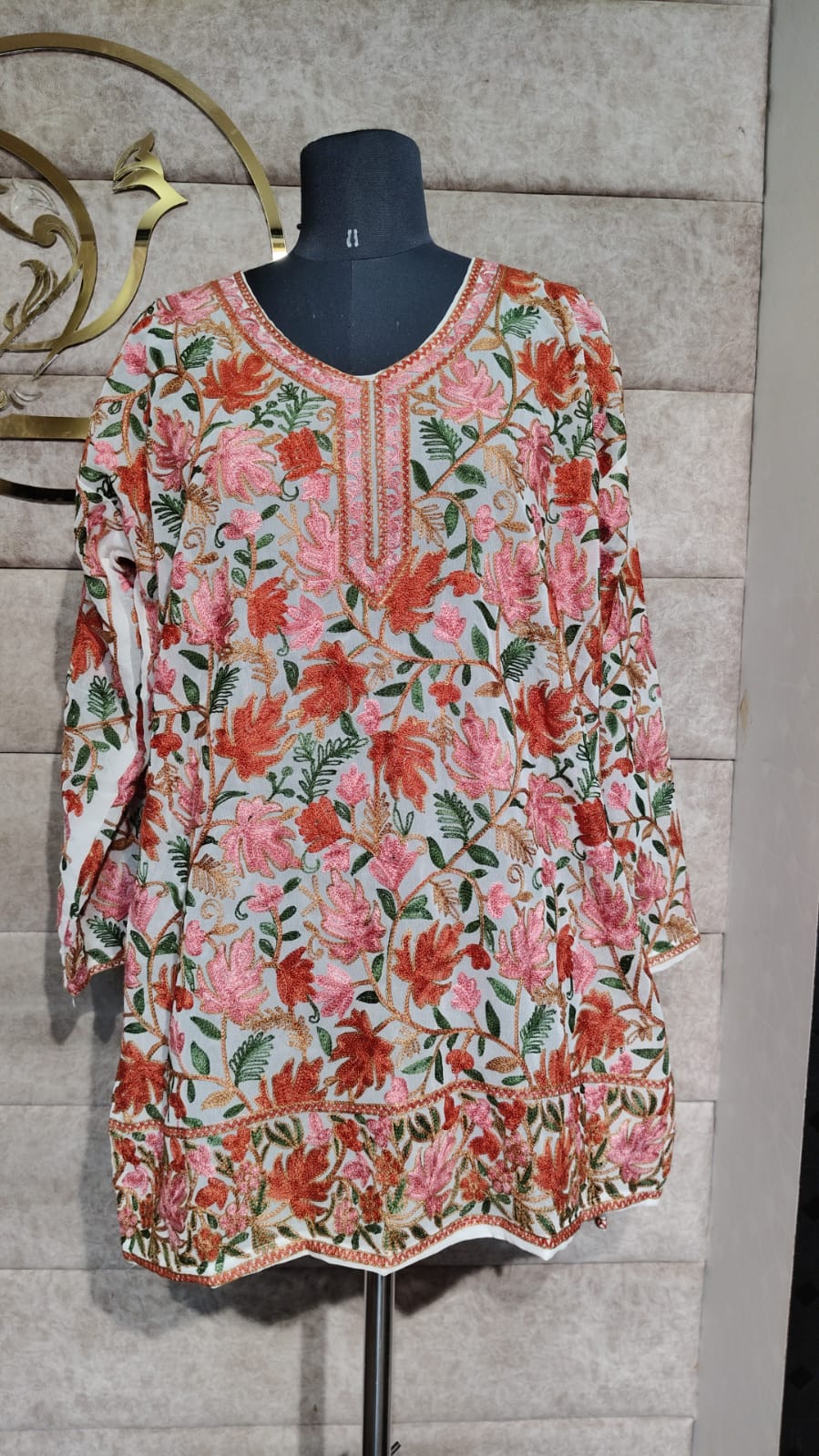 WHITE PEACH TOP GEORGETTE KASHMIRI AARI WORK - 30563