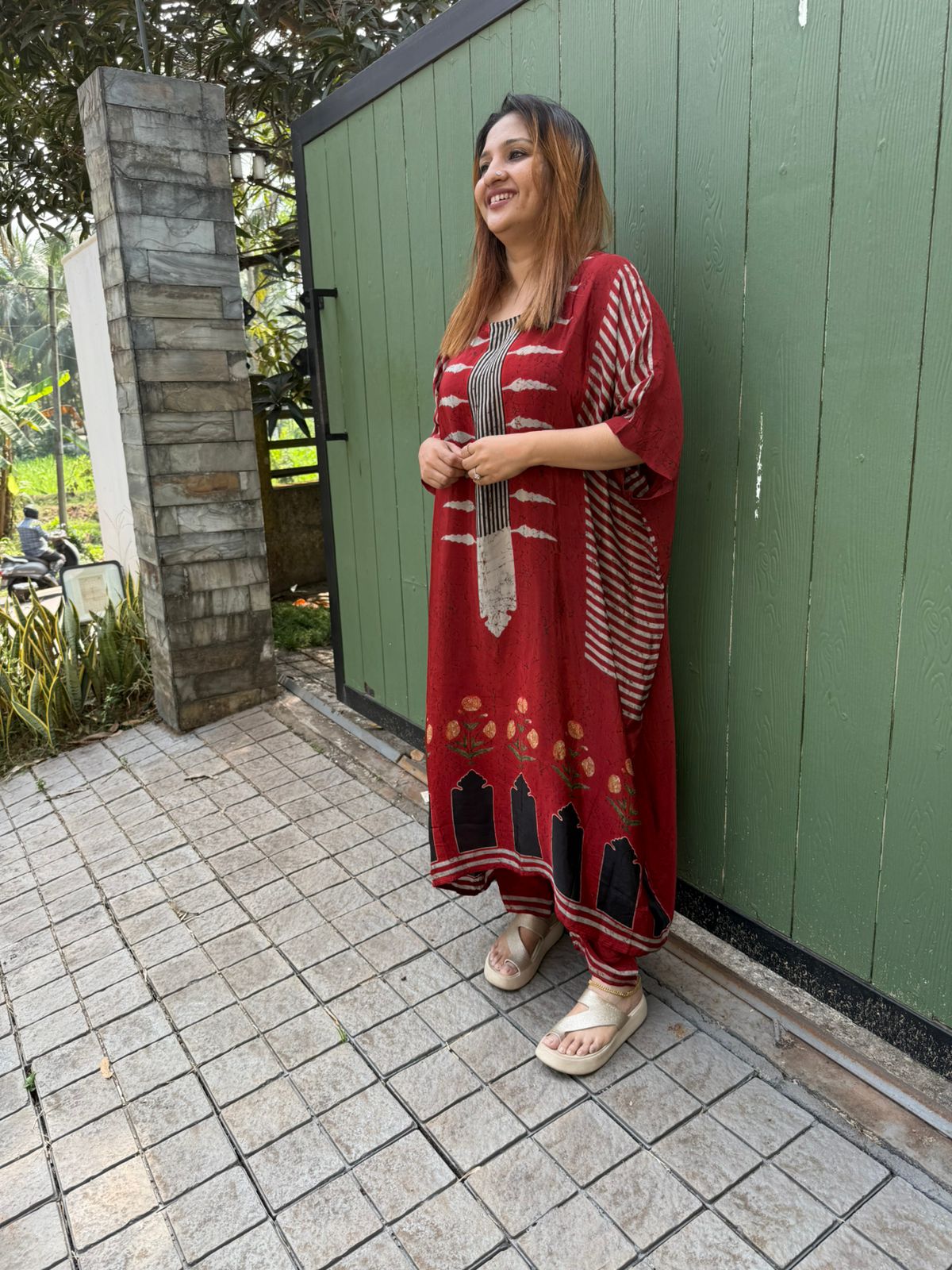 CREPE DEEP MAROON KAFTAN - 30596