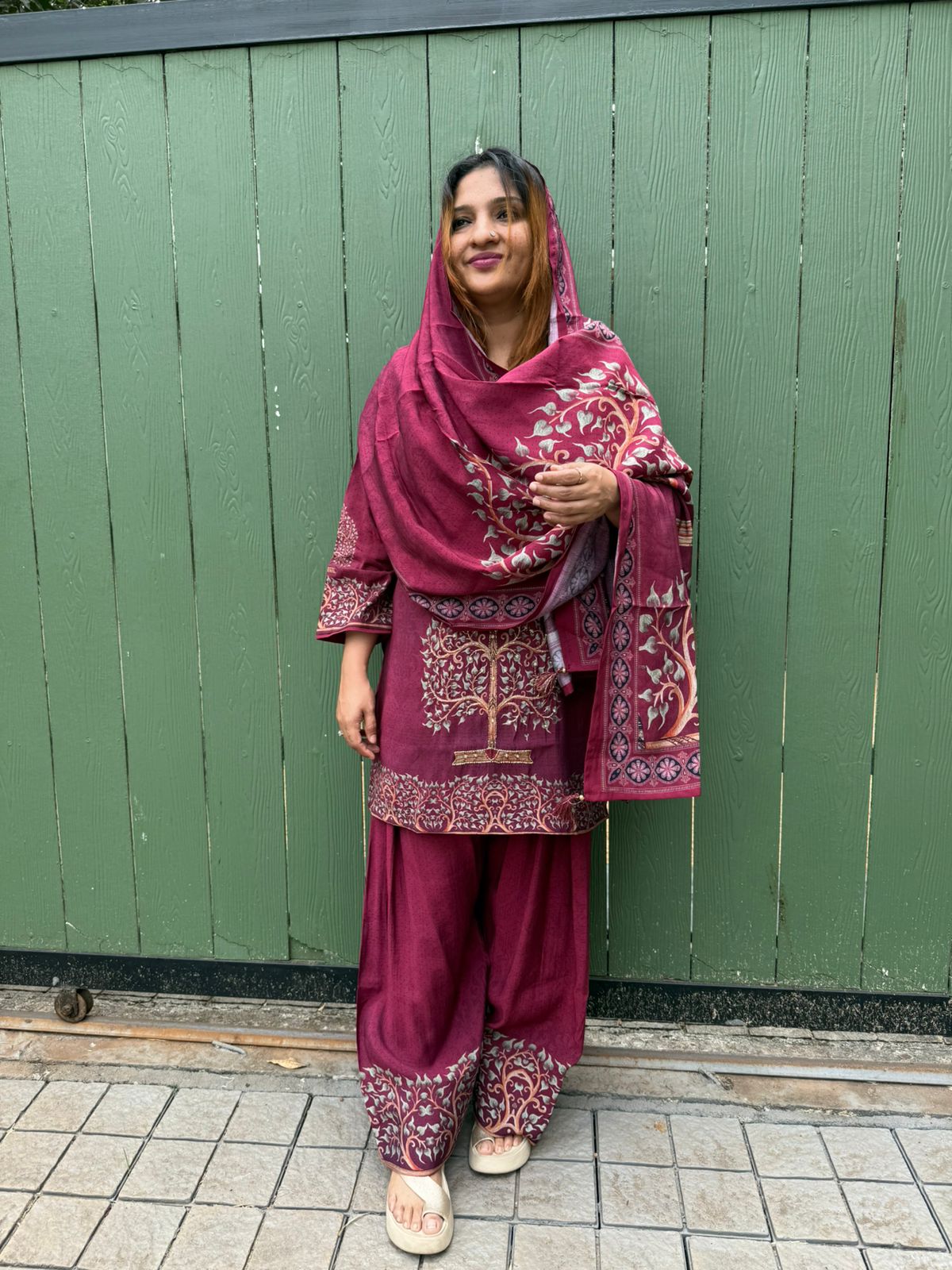 MAROON MUSLIN FARSHI FULL SALWAR SET - 30594