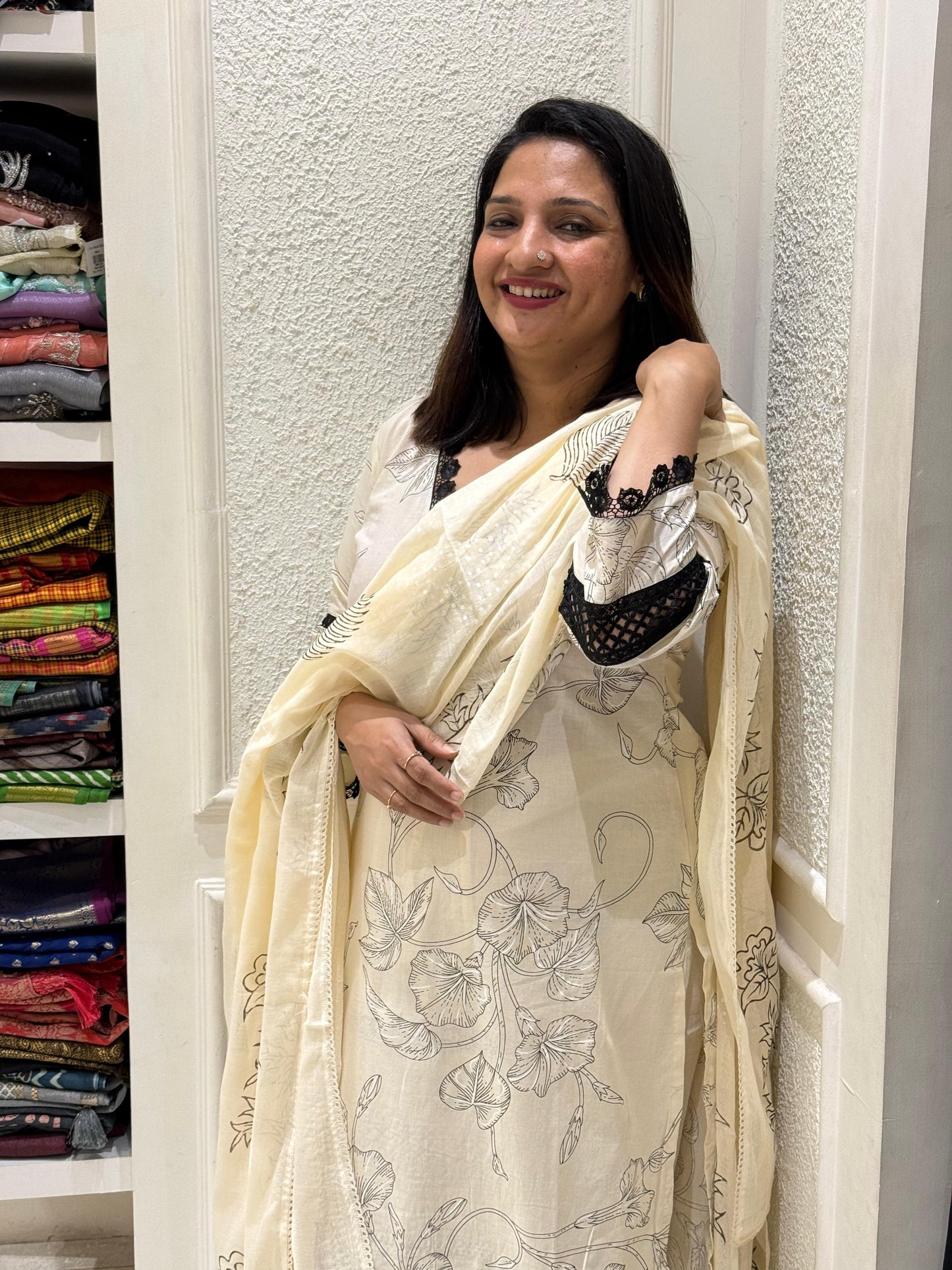 IVORY FLORAL PRINTED EMBROIDERED SALWAR SUIT -