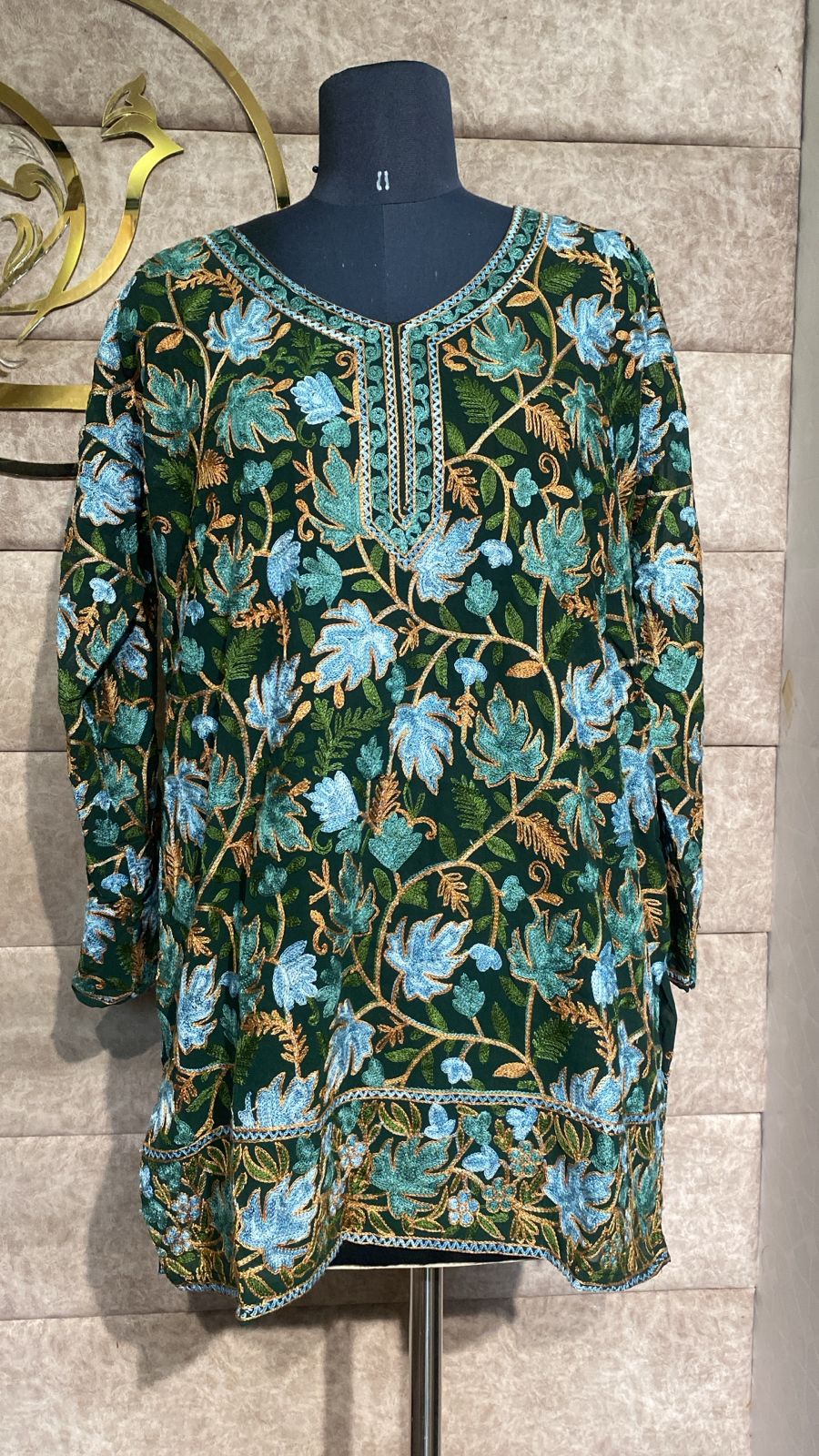 GREEN TOP GEORGETTE KASHMIRI AARI WORK - 30563