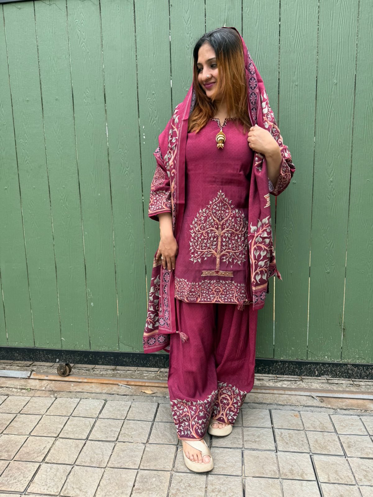 MAROON MUSLIN FARSHI FULL SALWAR SET - 30594