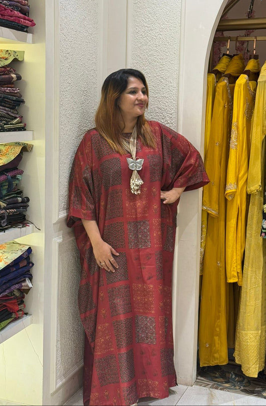 MAROON MUSLIN KAFTAN - 30634ZARIN (FREE SIZE UP TO 46)