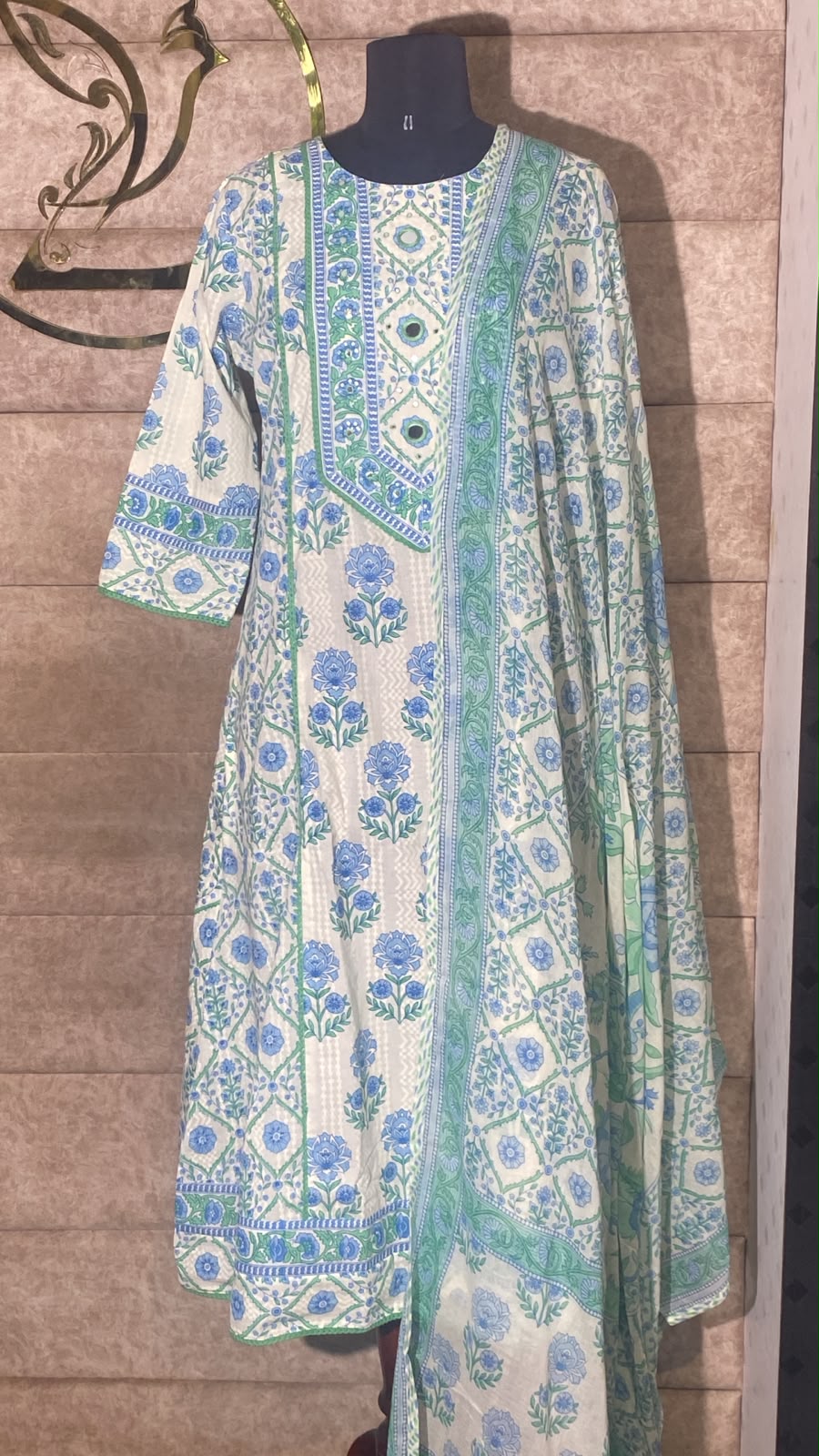WHITE & BLUE COTTON FULL SALAR SET - 30720