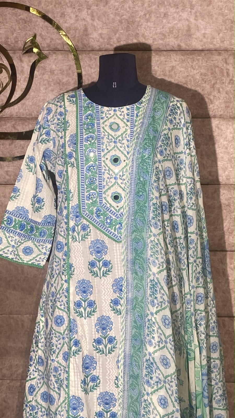 WHITE & BLUE COTTON FULL SALAR SET - 30720