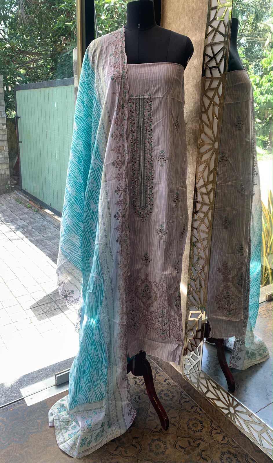 PAKISTANI LAWN MATERIAL -30764