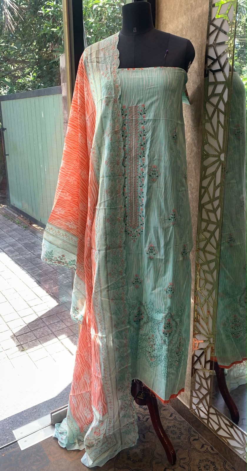 PAKISTANI LAWN MATERIAL -30764